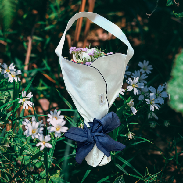 Flower Bag – White/ Blue